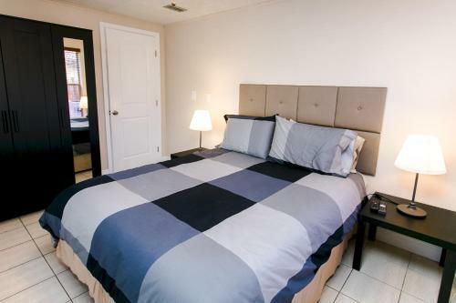 Best Location 5br Home Heated Pool Minutes From Beach