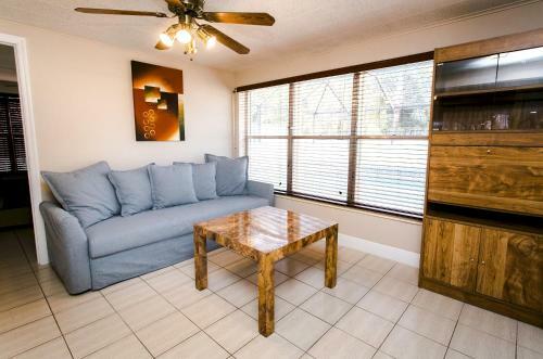 Best Location 5br Home Heated Pool Minutes From Beach