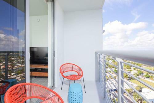 Aparthotel Luxury 2 Br Condos W/ Balcony