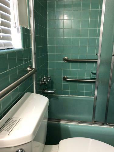 Motel May-dee Suites In Florida