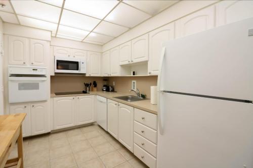 One Bedroom Apartment On The Beach