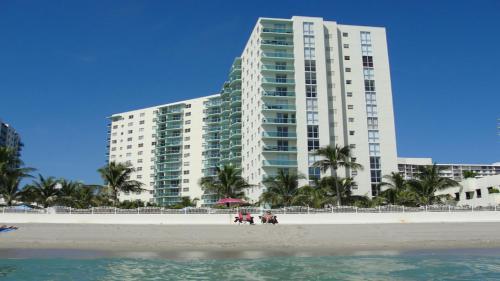 One Bedroom Apartment On The Beach