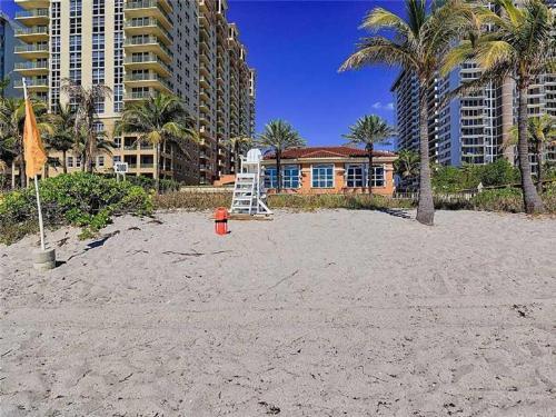 Apartamento 2080 Condominium On The Beach