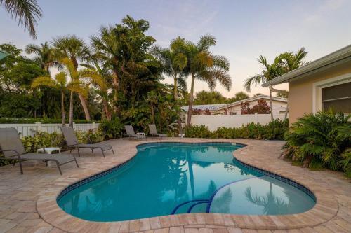 Blue Wave Villa East