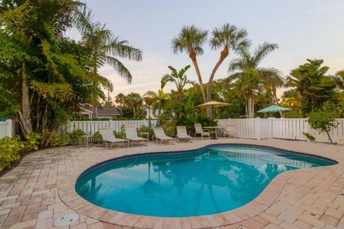 Blue Wave Villas