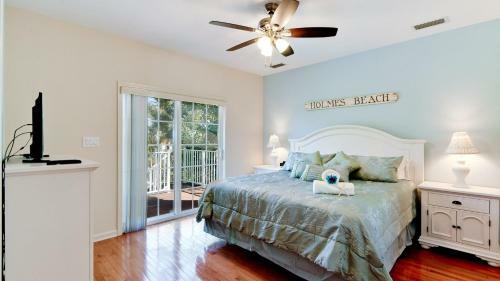 Sunbreeze - Three Bedroom Home