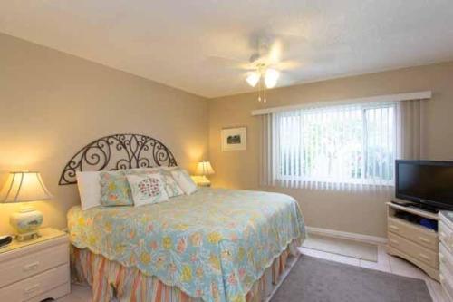 Palm Cay One Bedroom Apartment, Unit 1