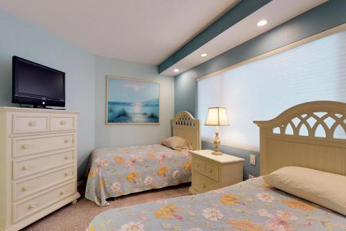 Anna Maria Island Club 40
