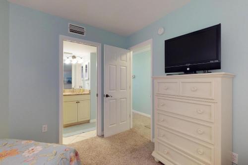 Anna Maria Island Club 40