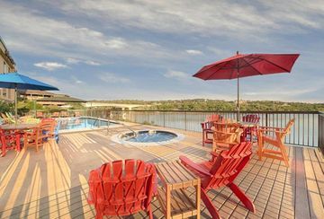 Hotel Hampton Inn On The Lake