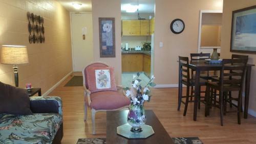 Apartamento Waikiki Whale Watcher Apts 604