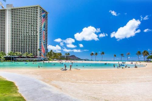 Cove Waikiki Makani