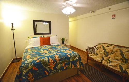Apartamento Kuhio Village # 208a Apts