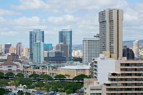 Ilikai Tower 1725 City View 2br