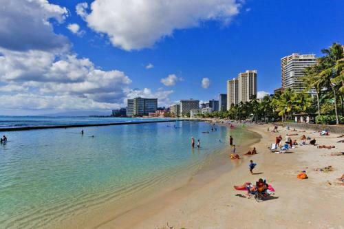Waikiki Skytower #2204