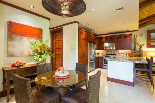 Banyan House