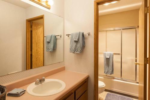 Gorgeview 210-rv/mt Vw-2br/2b