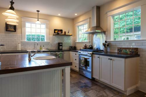 Cascade Chic-rvr Vw-ac-3br/2b