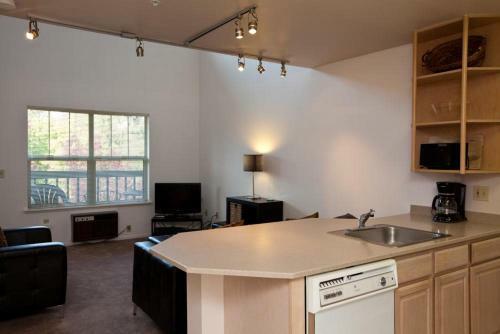 Cake-river View-ac-2br/2b