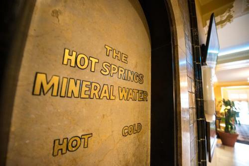 Arlington Resort Hotel & Spa