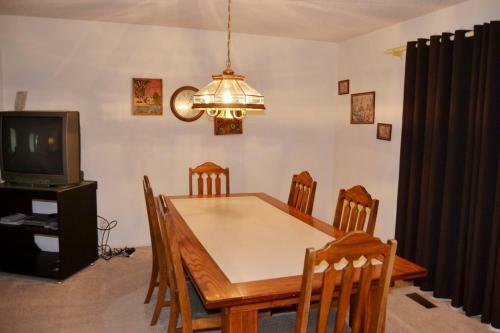 Madrid Courts Townhome 42