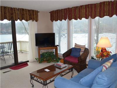 Lake Desoto Townhome 18