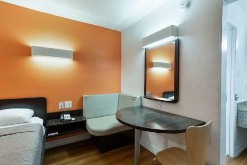 Hotel Motel 6 Houston, Tx ? East