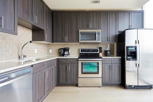 Apartamento Desirable Midtown Suites By Sonder