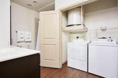 Apartamento Sunny Midtown Suites By Sonder