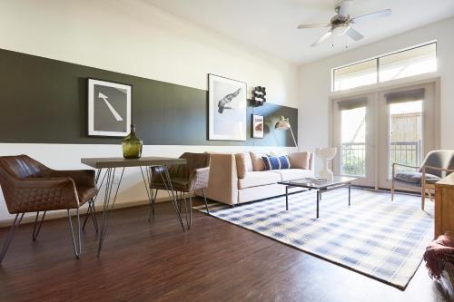 Apartamento Sunny Midtown Suites By Sonder