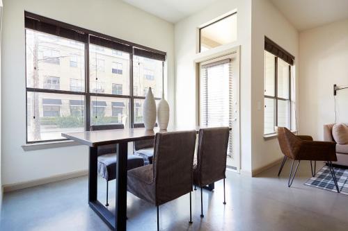 Apartamento Sunny Midtown Suites By Sonder