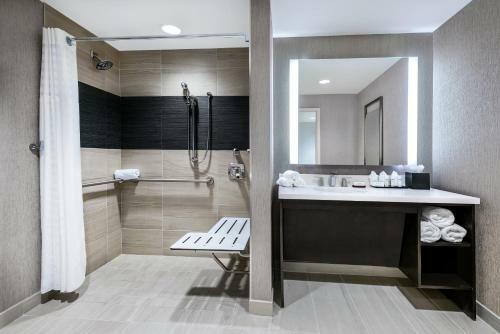 Hotel Embassy Suites By Hilton Houston West - Katy