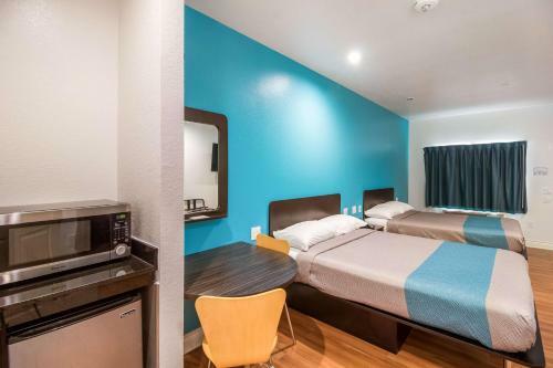 Hotel Motel 6 Houston - North