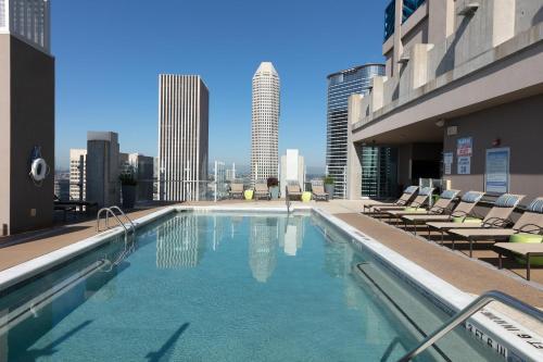 Apartamento Downtown Housky Two-bedroom 1616