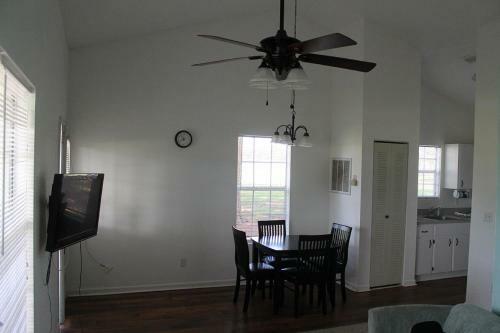 Clerbrook Villa 8