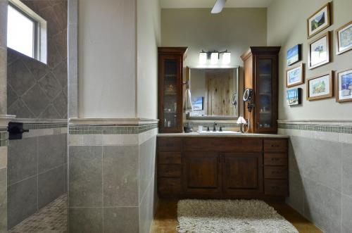 Lake Travis Retreat Oasis
