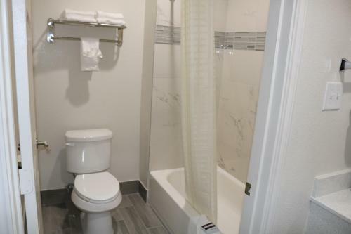 Hotel Scottish Inn & Suites - Iah Airport