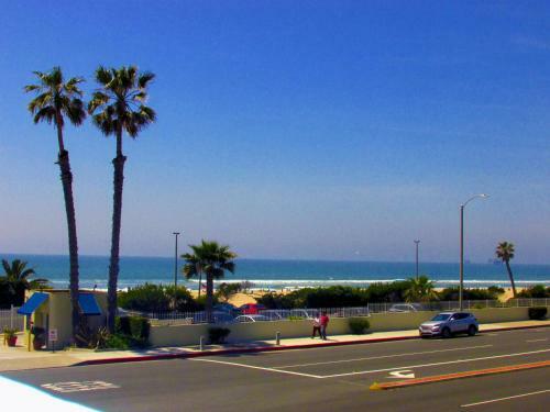 Hotel Huntington Surf Inn