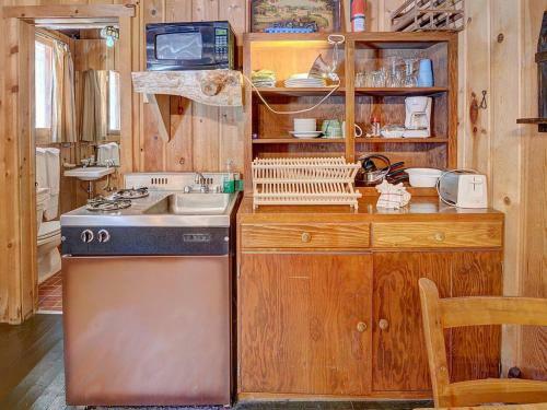 Twin Tree Cottage
