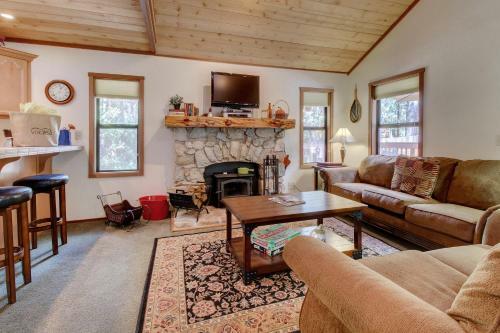 Creekside Hide-away