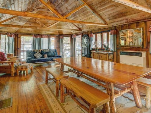Twin Tree Lodge
