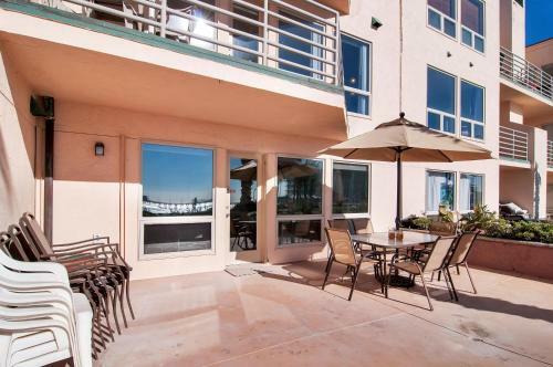 Imperial Beach Club 104