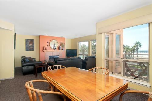 Imperial Beach Club 301