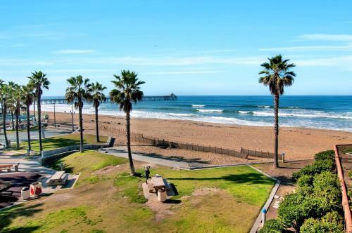 Imperial Beach Club 301