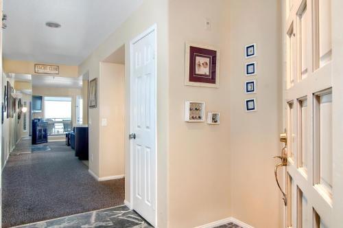 Imperial Beach Club 208