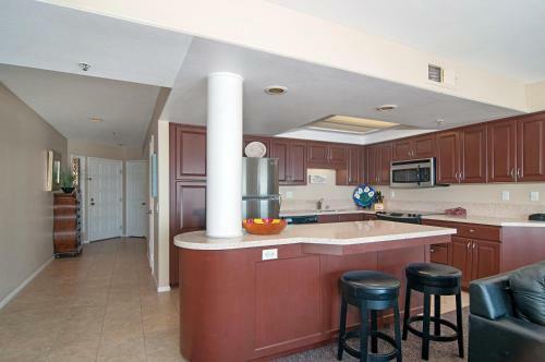 Imperial Beach Club 210