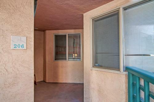 Imperial Beach Club 206