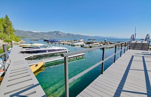 557 Lakeshore Blvd Townhouse Unit 120