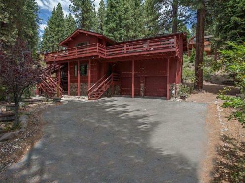 Apartamento 376 Country Club Drive Upper