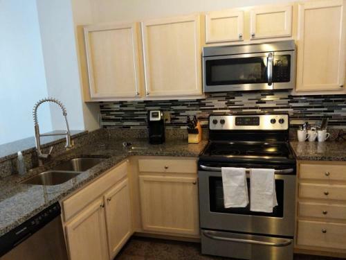 Apartamento Bright & Spacious 2br In Downtown Block Apts